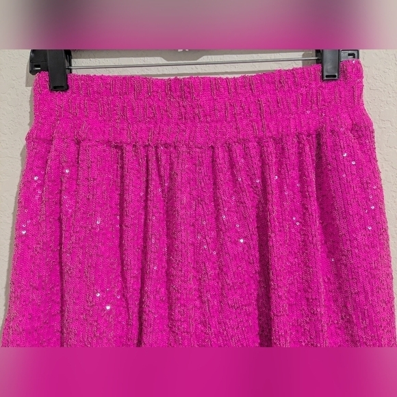 Generation Love Hot Pink High Rise Elise Sequins Shorts Sparkly Barbie Party - Picture 6 of 10